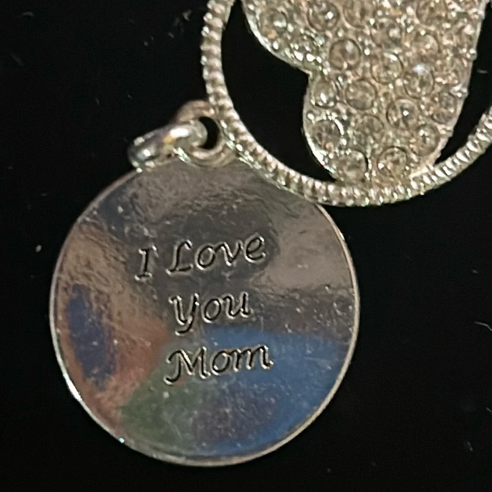 UNAVAILABLE-Love Mom Pendant - Picture 2 of 7